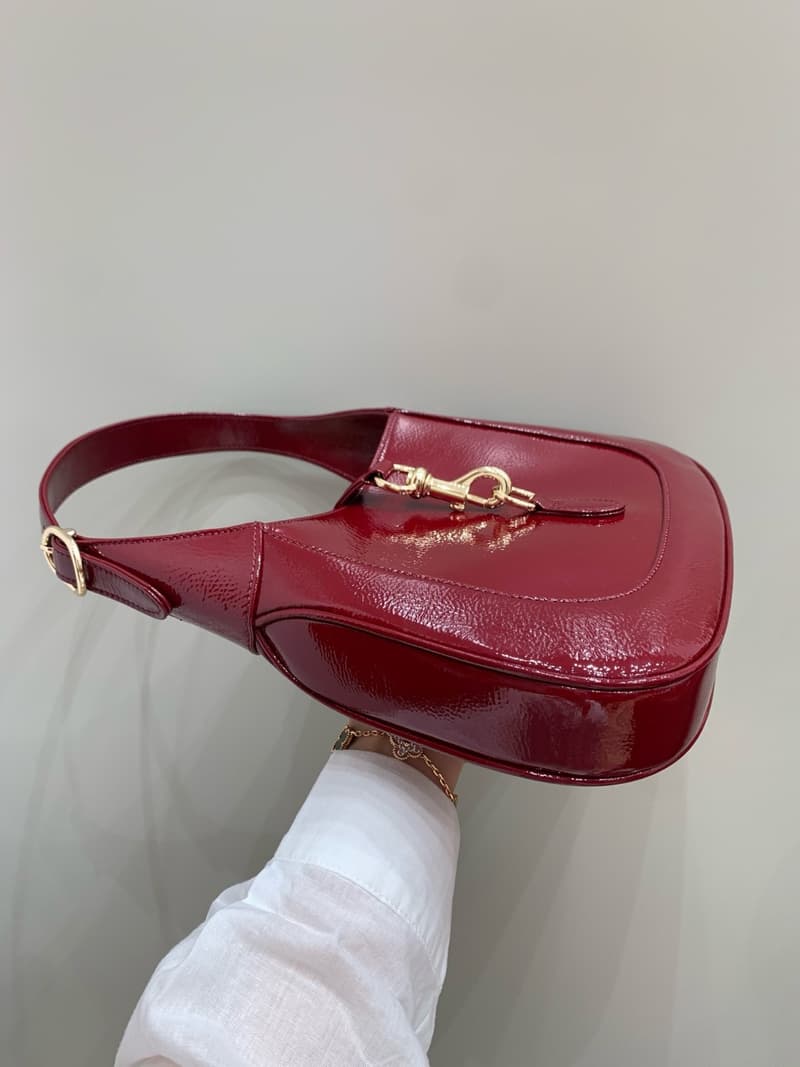 구찌 재키 1961 숄더백 (레드 패턴트) 6