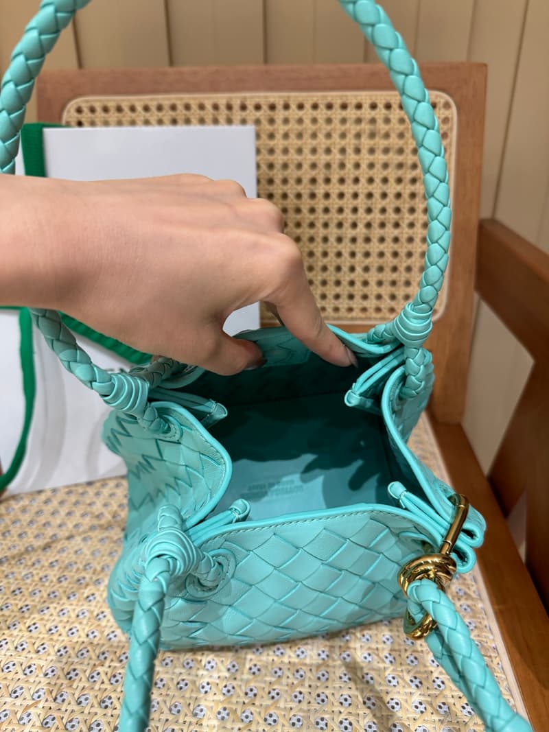 보테가베네타 파라슈트 스몰 (인트레치아토, 오아시스 블루) 7