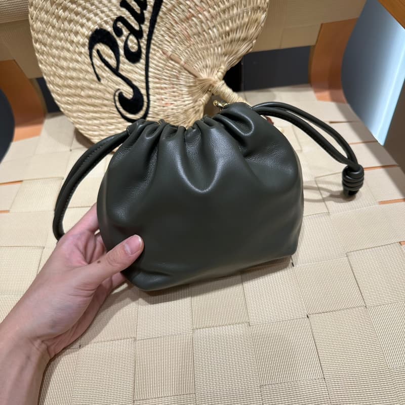 로에베 플라멩코 퓨어 버킷백 (나파 레더) 3