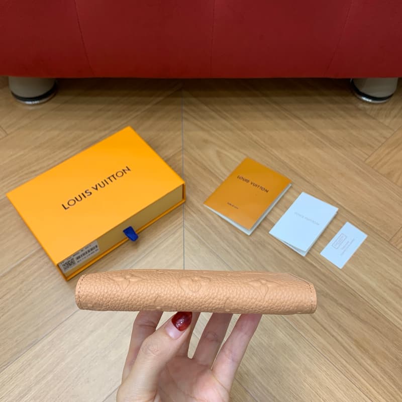 루이비통 패스포트 커버 (모노그램 앙프렝트) 4