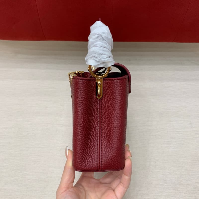 루이비통 미니 카퓌신 (금장 크리스탈 장식) 5