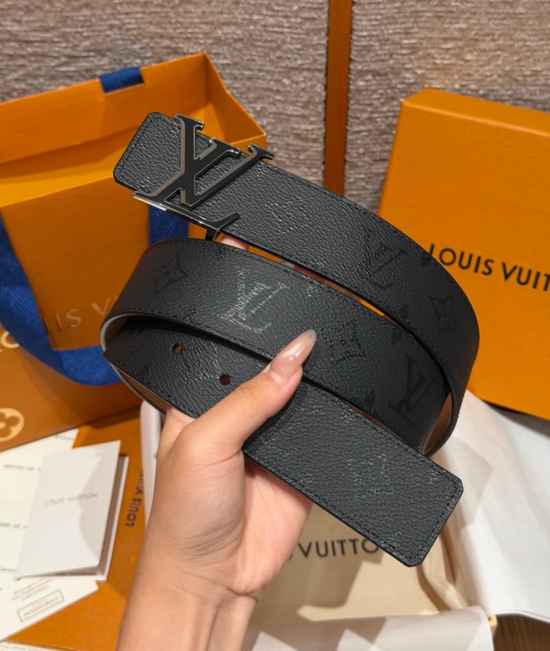 루이비통 이니셜 듀얼 리버시블 벨트 40mm 상세 2
