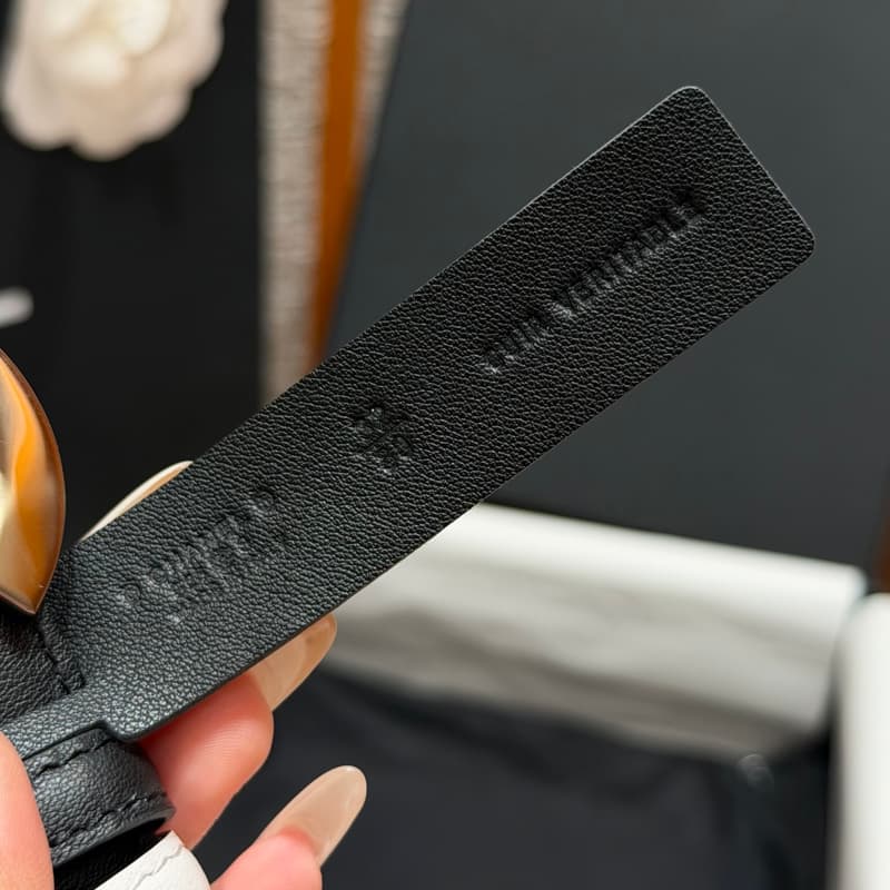 샤넬 리버서블 벨트 30mm (블랙/화이트 카프스킨) 5