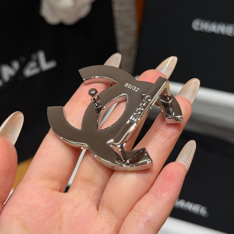 샤넬 리버서블 레더 벨트 30mm (블랙 × 화이트) 9