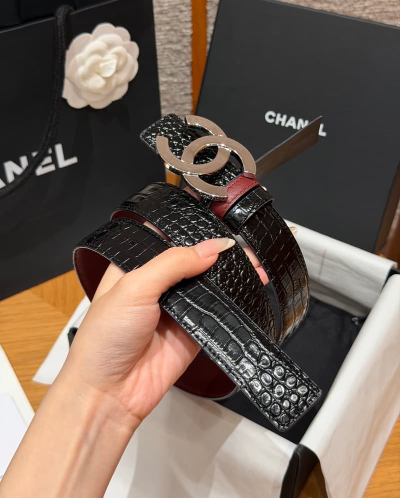 샤넬 더블 C 리버서블 벨트 (크로커다일 엠보싱 카프스킨, 30mm) 상세 2