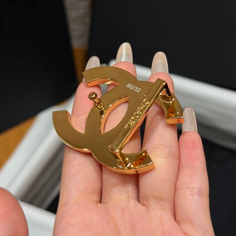 샤넬 더블 C 리버시블 벨트 (크로커다일 엠보싱 카프스킨, 30mm) 9