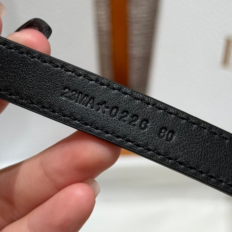 디올 르 뇌 드 디올 벨트 20mm (블랙 카프스킨) 6