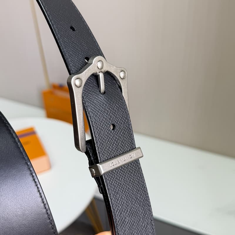 루이비통 이니셜 벨트 35mm (타이가 레더) 상세 2