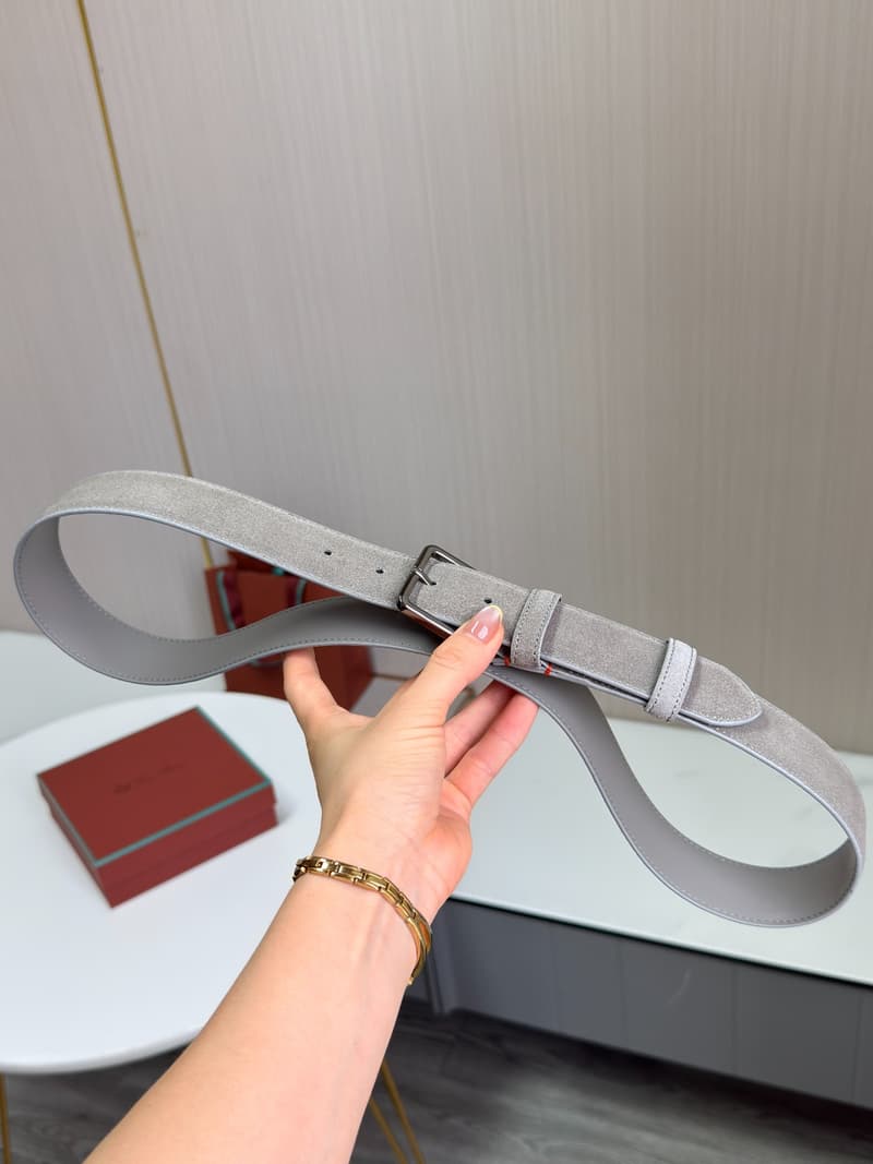 로로피아나 스퀘어 버클 벨트 (스웨이드) 3