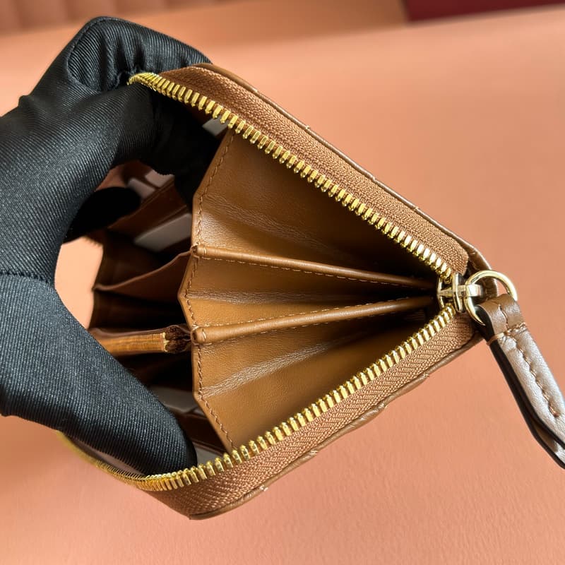 구찌 GG 마몬트 지퍼 장지갑 (마테라쎄 레더) 8