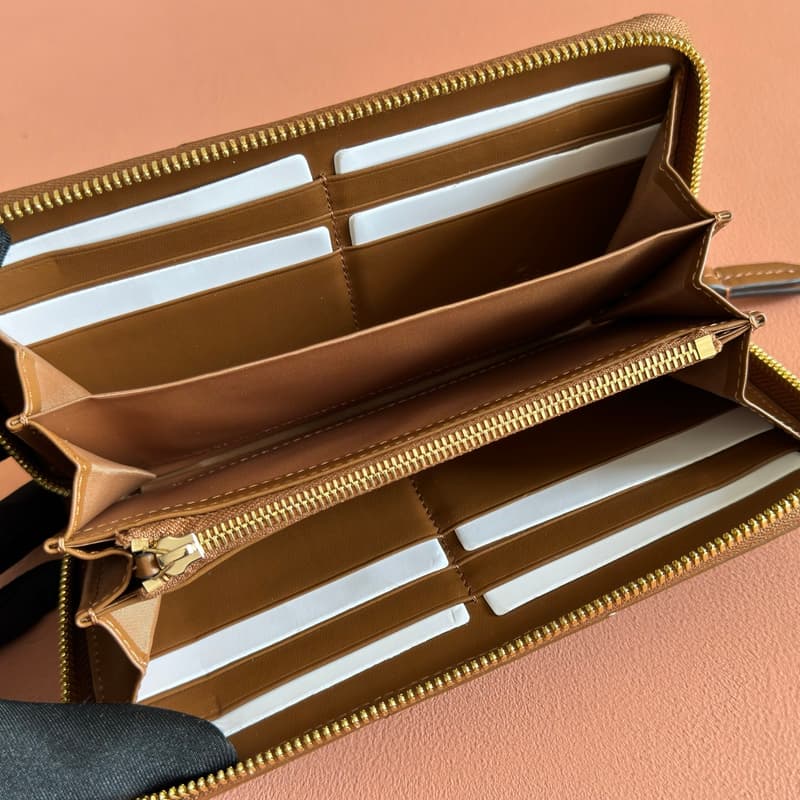 구찌 GG 마몬트 지퍼 장지갑 (마테라쎄 레더) 9