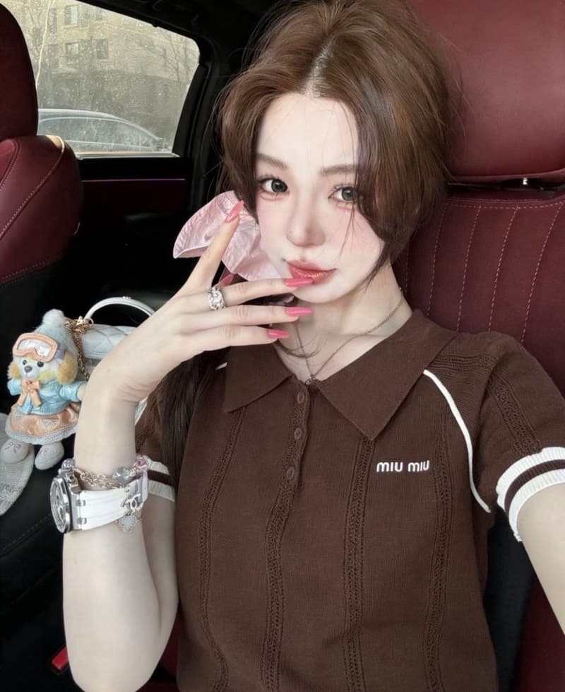 미우미우 복고 브라운 배색 폴로 니트 반팔 상세 1
