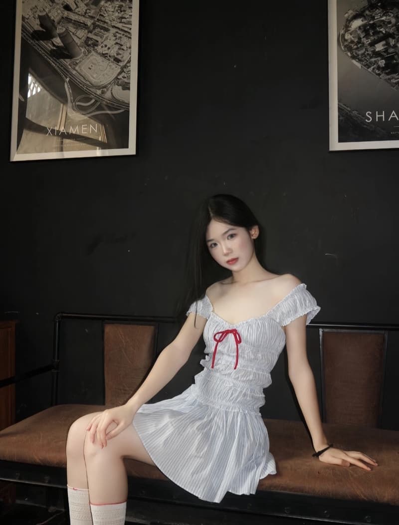 미우미우 블루 스트라이프 목이변 수아 원피스 8