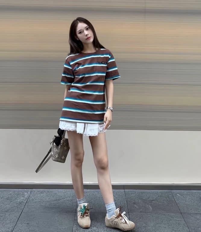 미우미우 빈티지 컬러 스트라이프 포켓 반팔 티셔츠 9