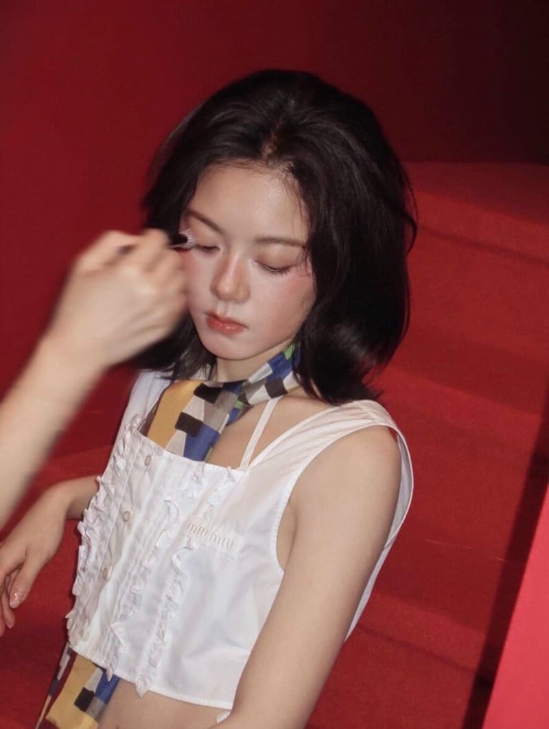 미우미우 목이어 방령 크롭 배스트 (아이보리) 상세 1