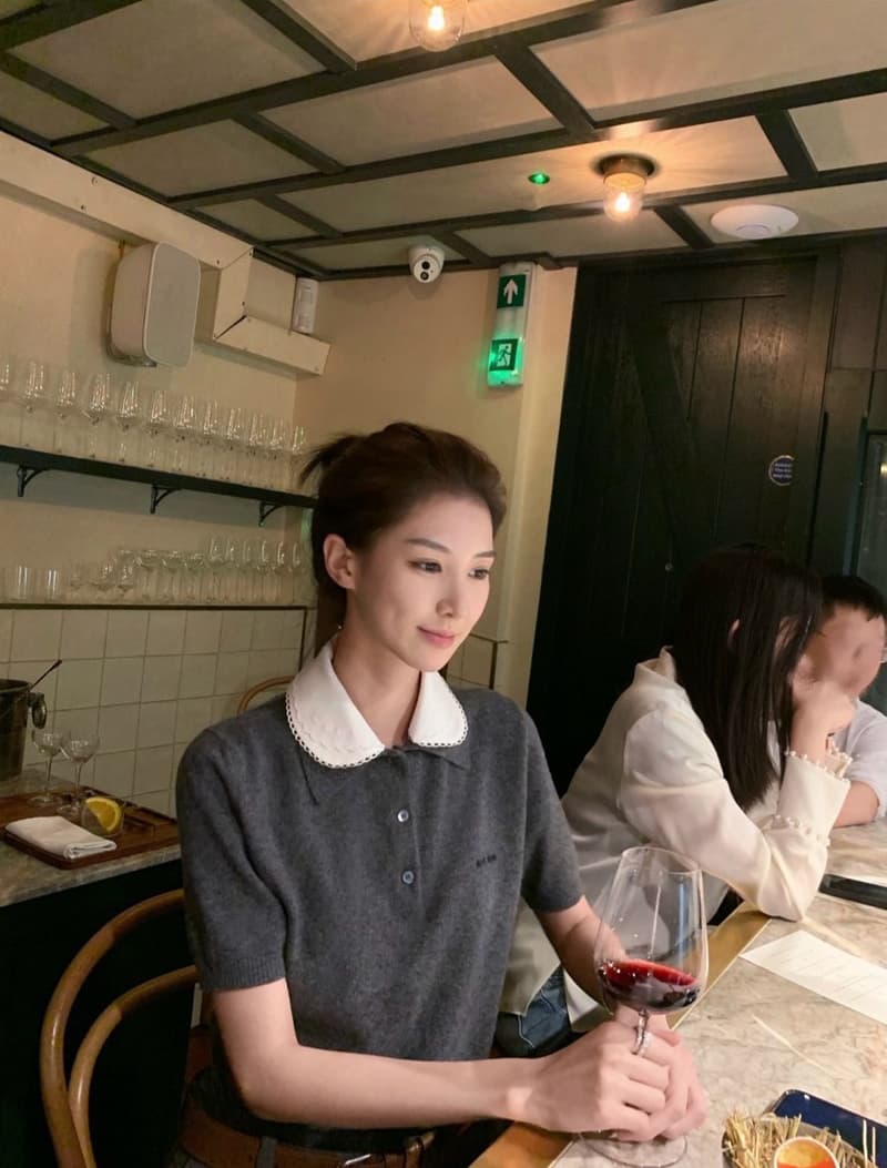 미우미우 탈부착 레이스 카라 니트 폴로 (캐시미어 혼방) 상세 1