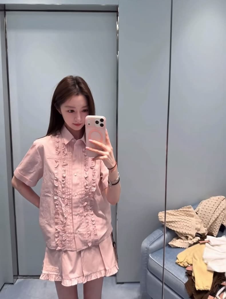 미우미우 핑크 러플 반팔 셔츠 10