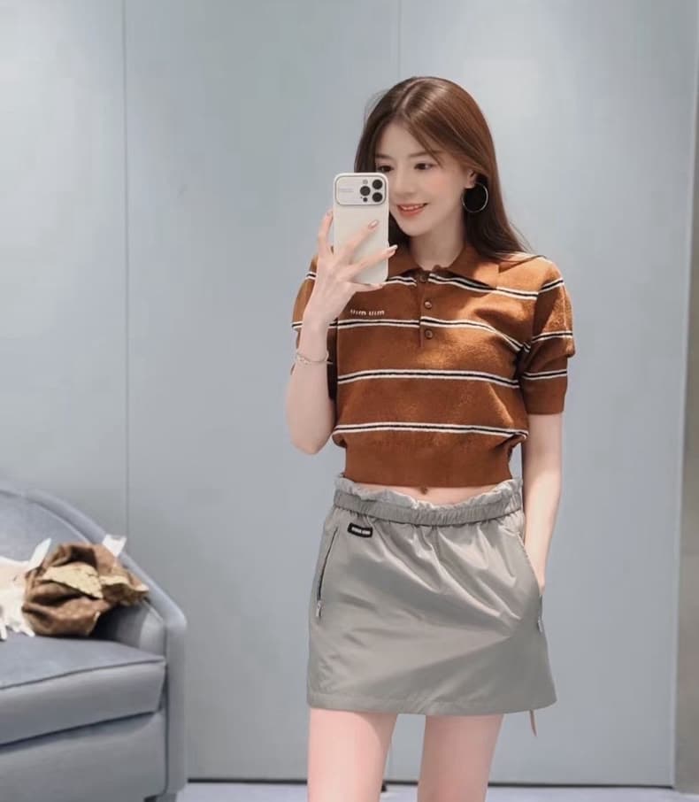 미우미우 그레이 기능성 나일론 개더 스커트 15