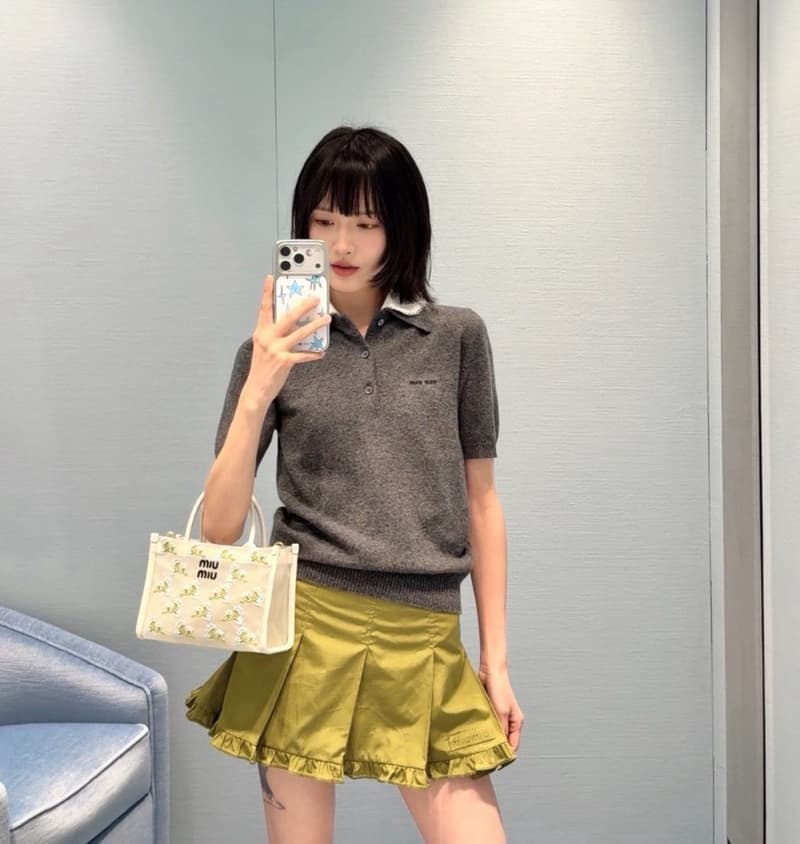 미우미우 아보카도그린 목이어 트림 플리츠 스커트 7