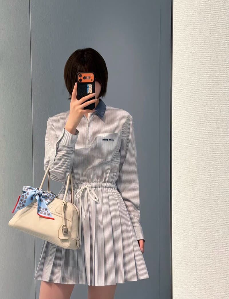 미우미우 배색 카라 스트라이프 슬림핏 셔츠 원피스 3