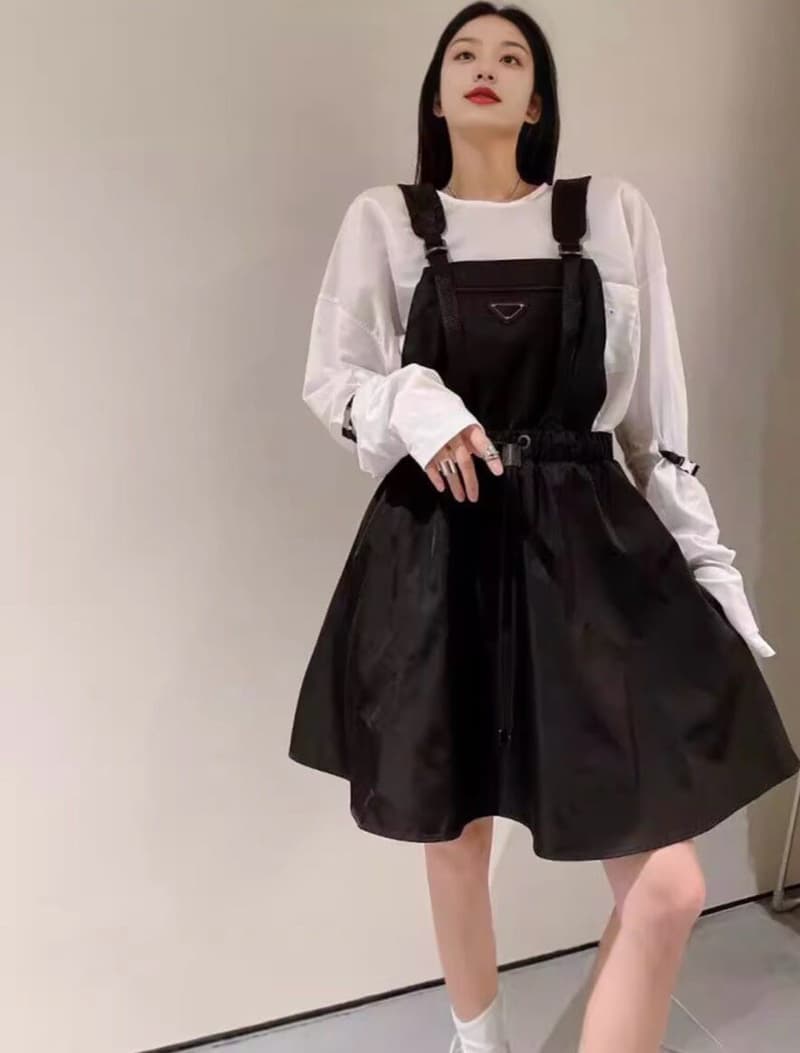 프라다 나일론 드로스트링 배지 원피스 (블랙) 6