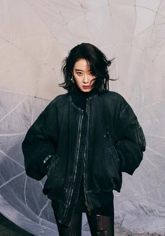 발렌시아가 아뉴얼 헤비워싱 디스트럭트 데님 봄버 자켓 7