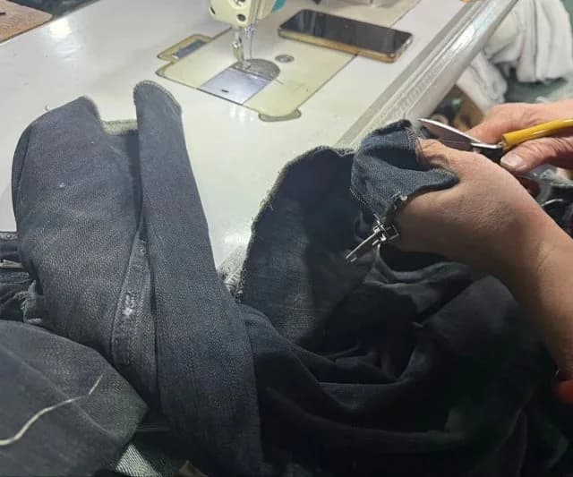 발렌시아가 아뉴얼 헤비워싱 디스트럭트 데님 봄버 자켓 15