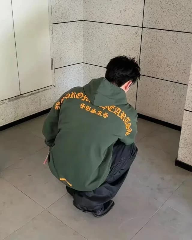 크롬하츠 USA 스크립트 로고 후드 그린 상세 2