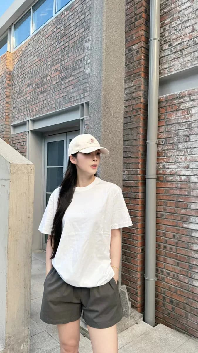 구찌 솔리드 라운드넥 가슴 자수 루즈핏 반팔 티셔츠 14