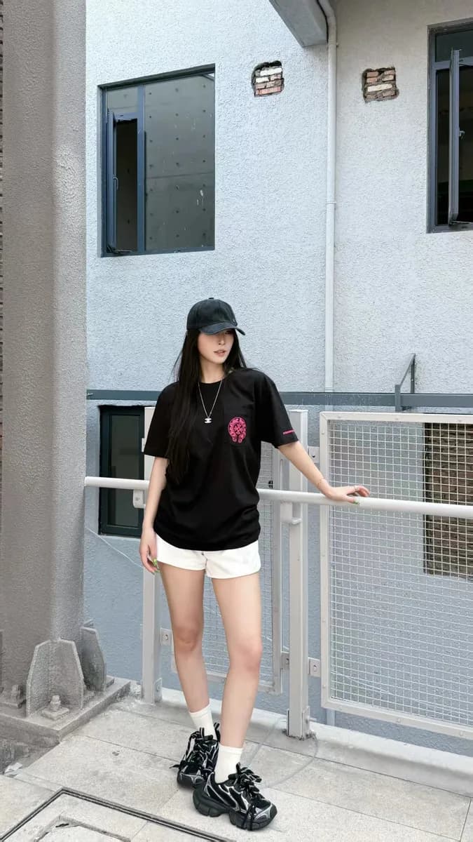 크롬하츠 말발굽 십자가 프린트 반팔 티셔츠 5