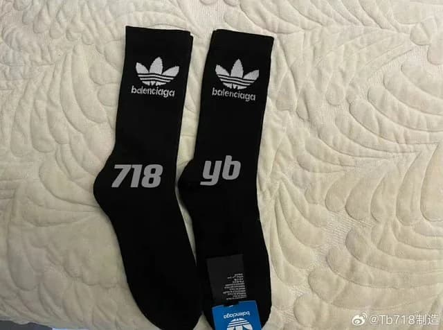 발렌시아가 자수 양말 (순면 타월 밑창) 4켤레 세트 3