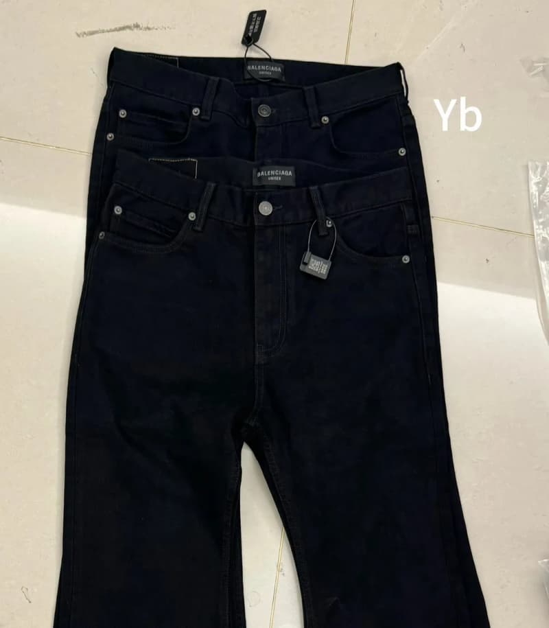 발렌시아가 24 플레어 진 (블랙 워시드 마이크로 라 데님) 7