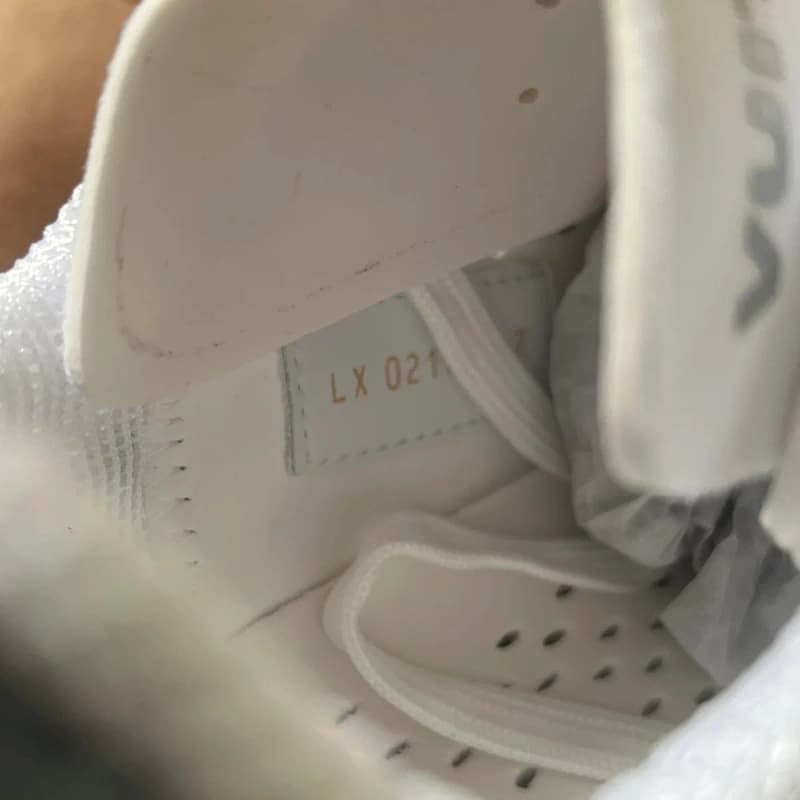 루이비통 트레이너 스니커즈 (아메리카스컵 37회 한정) 11