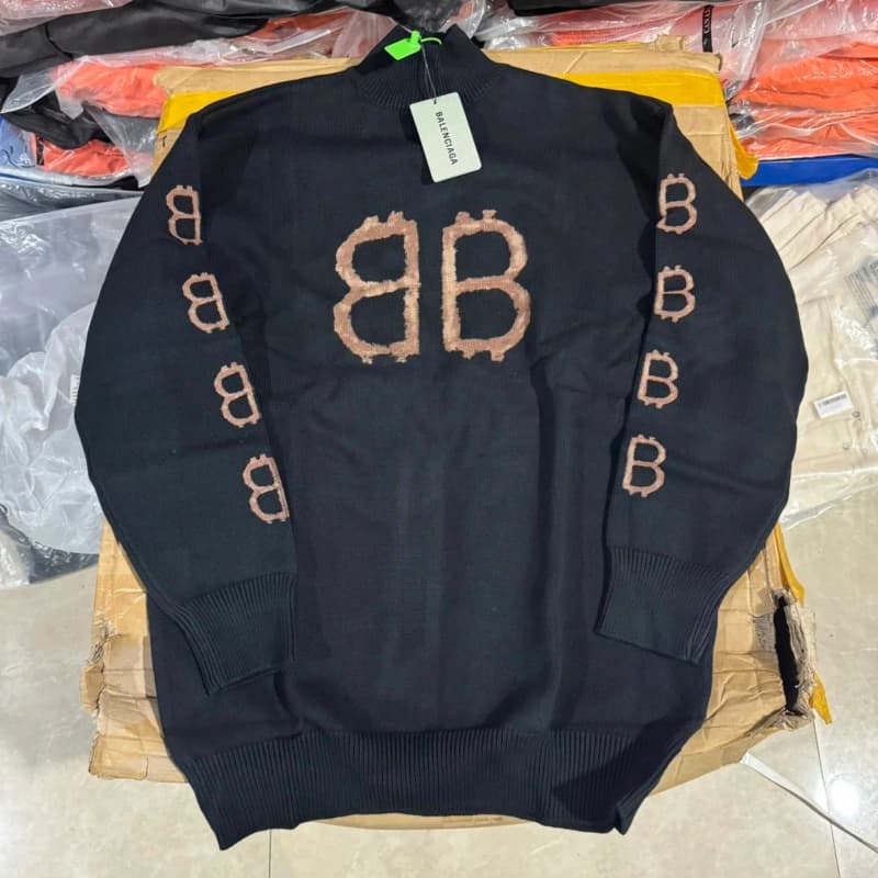 발렌시아가 BB 로고 스웨터 (오버사이즈) 상세 2
