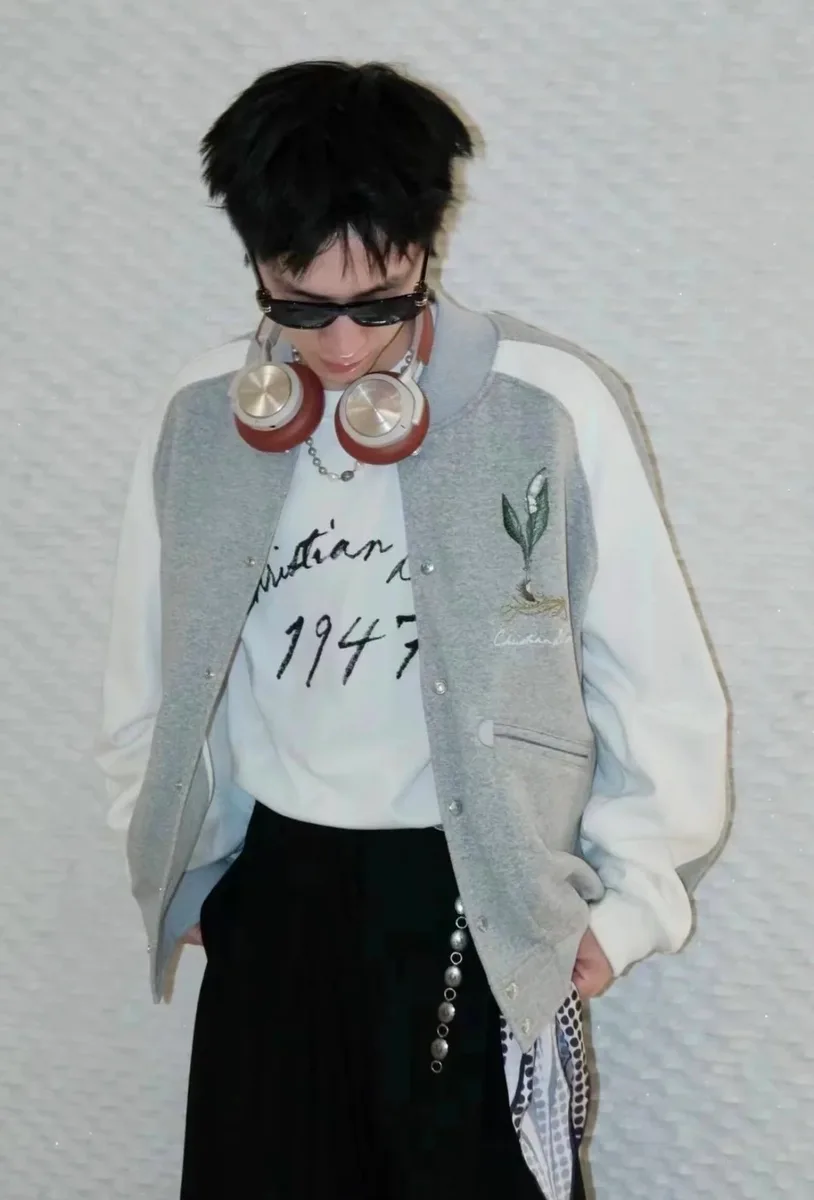 디올 라일리 자수 베이스볼 자켓 (그레이/화이트) 20