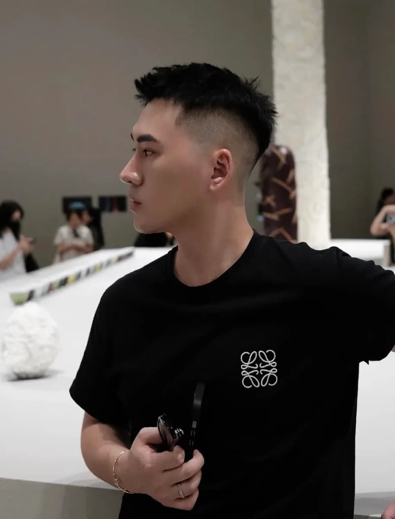 로에베 클래식 아나그램 자수 반팔 티셔츠 7