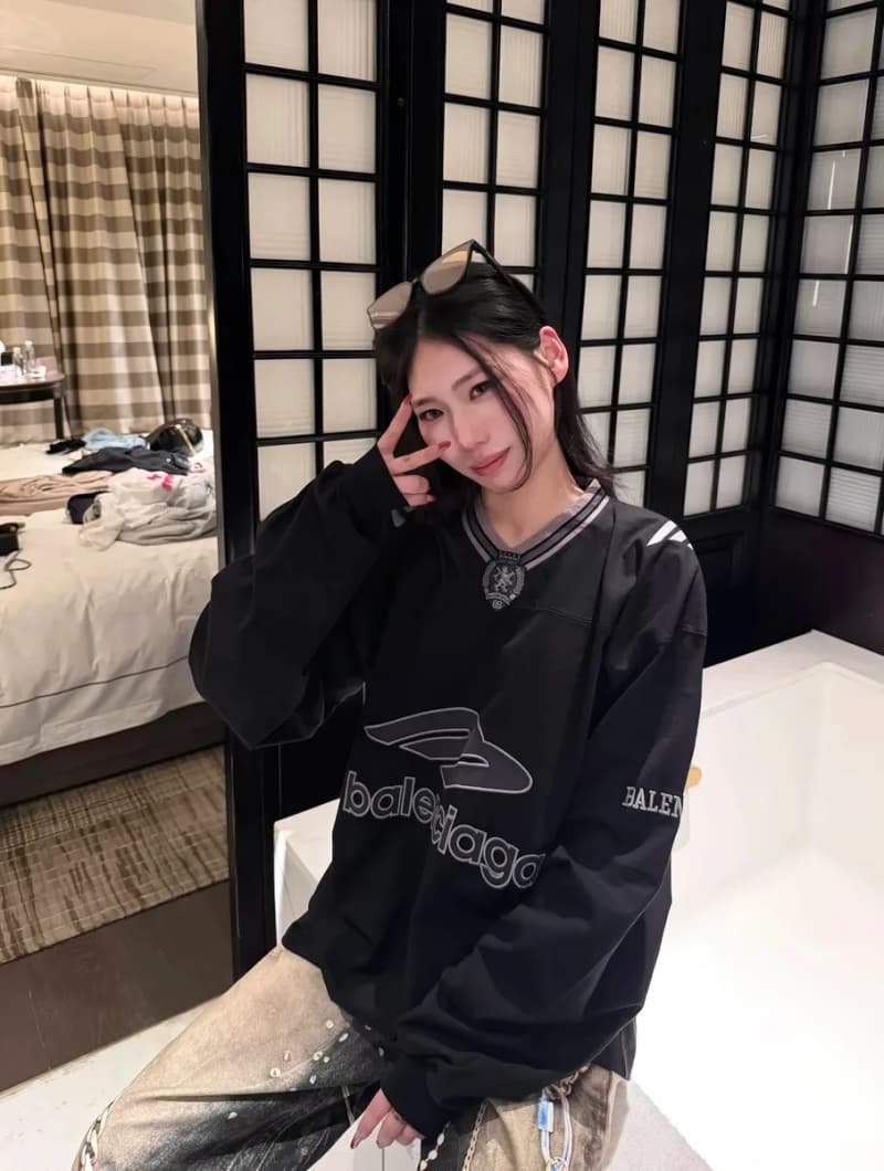 발렌시아가 럭비 롱슬리브 (투컬러) 19
