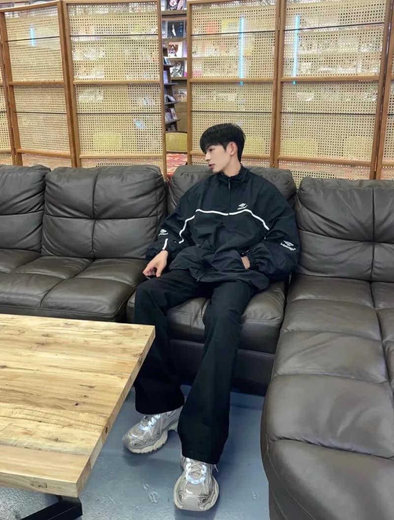 발렌시아가 파리 헴 3B 자수 코트 (윈드브레이커) 5