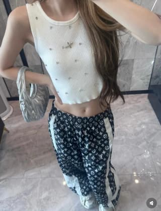 루이비통 스티칭 풀프린트 쓰리플라워 트라우저 (블랙앤화이트)