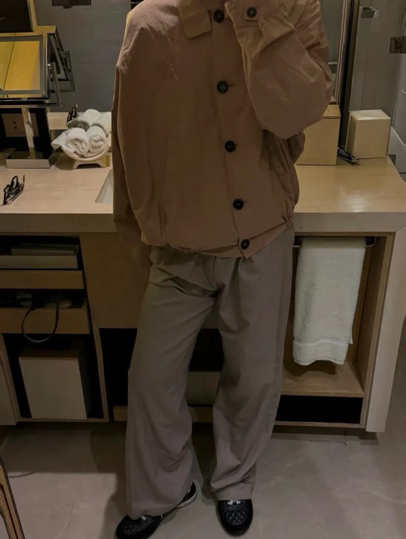 미우미우 카키 스탠드칼라 버튼 자켓 상세 2
