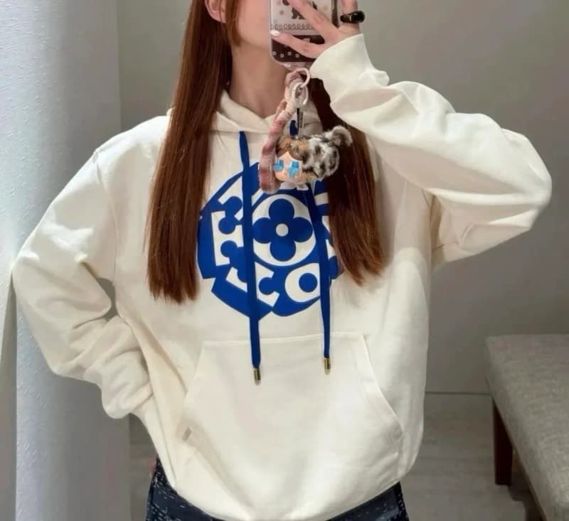 루이비통 NIGO 3.0 클라인 블루 로고 후드티 4