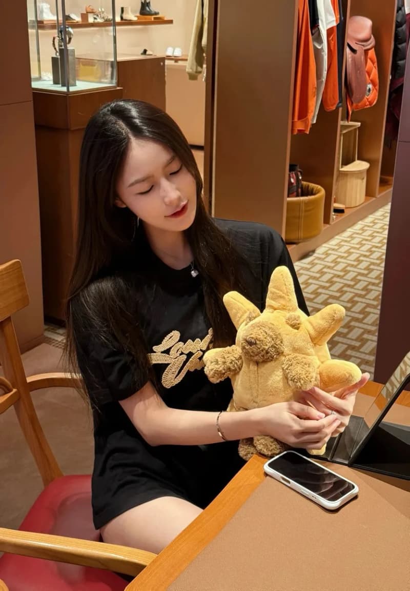 루이비통 라피아 로고 반팔 티셔츠 22