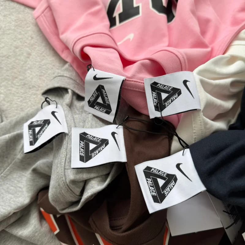 팔라스 x 나이키 시티 익스클루시브 반팔 티셔츠 24