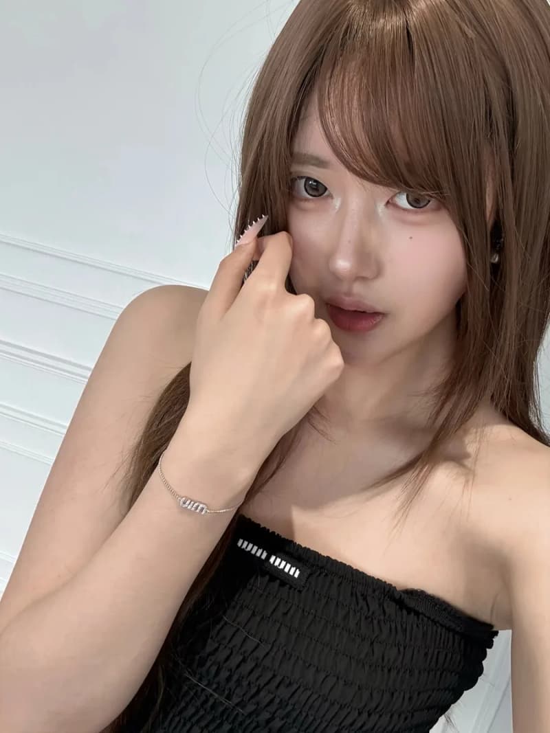 미우미우 홈 레터 인레이드 팔찌 (실버톤) 7