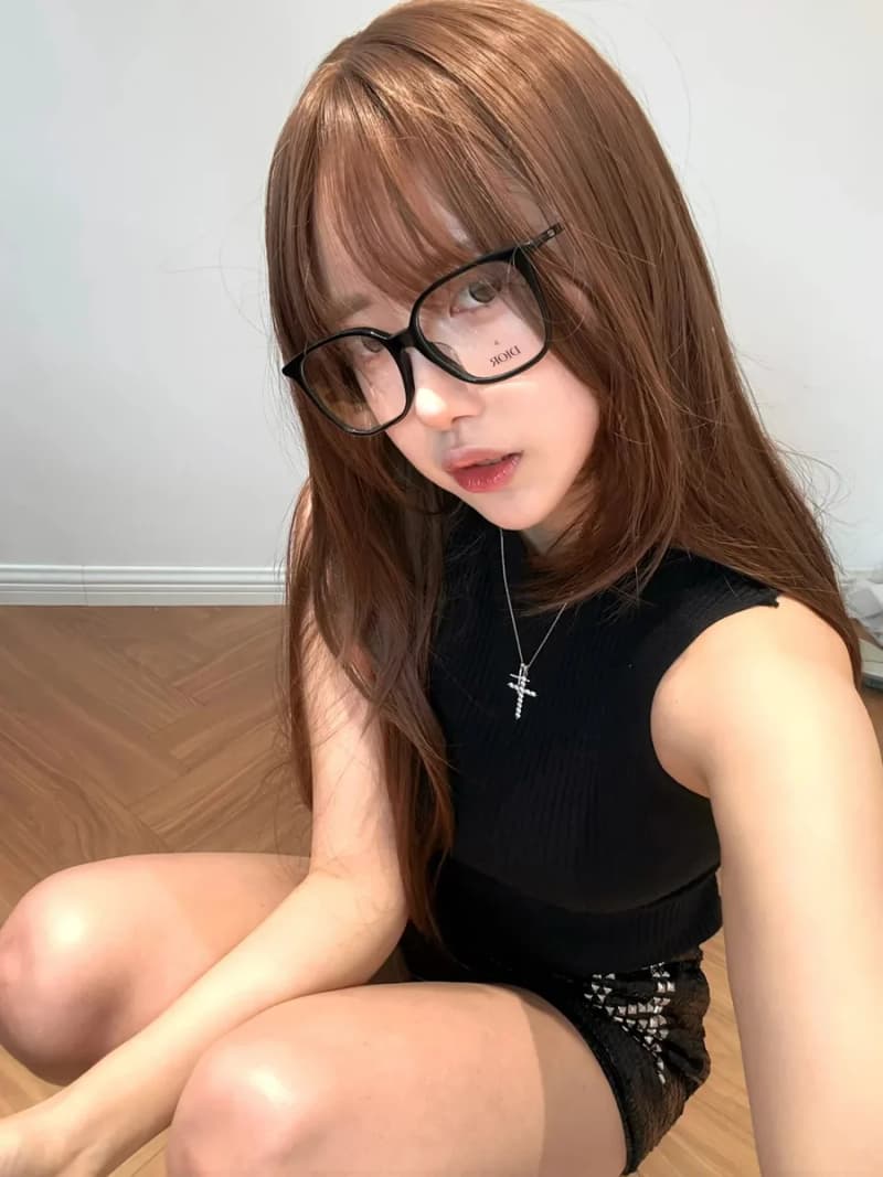 디올 S1F 무테 안경테 (플레인 플레이트) 상세 1