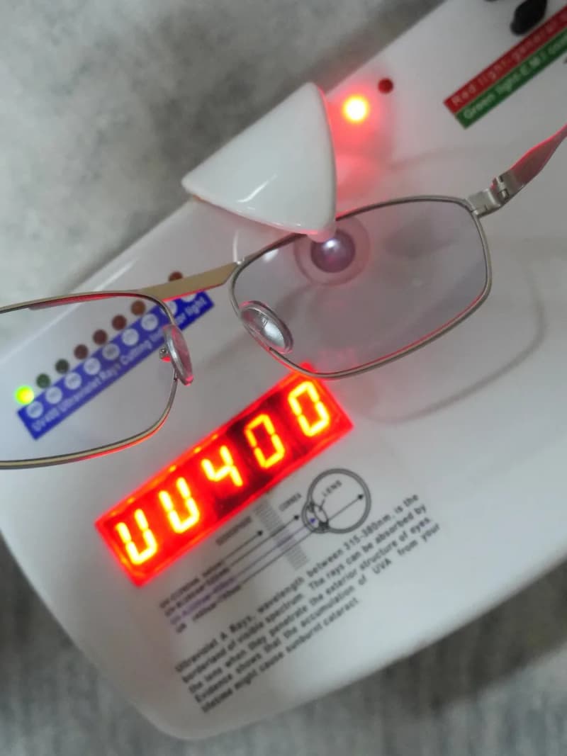 발렌시아가 파리 BB0416S 이레귤러 라인 선글라스 16