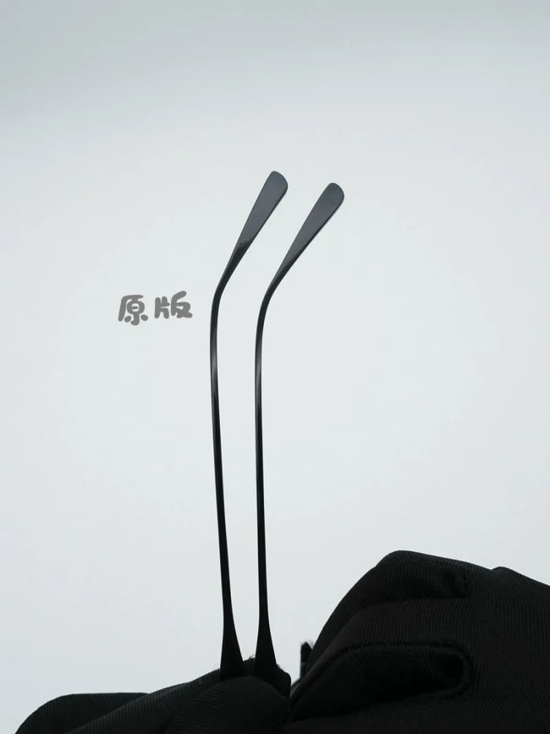 발렌시아가 파리 BB0416S 이레귤러 라인 선글라스 19