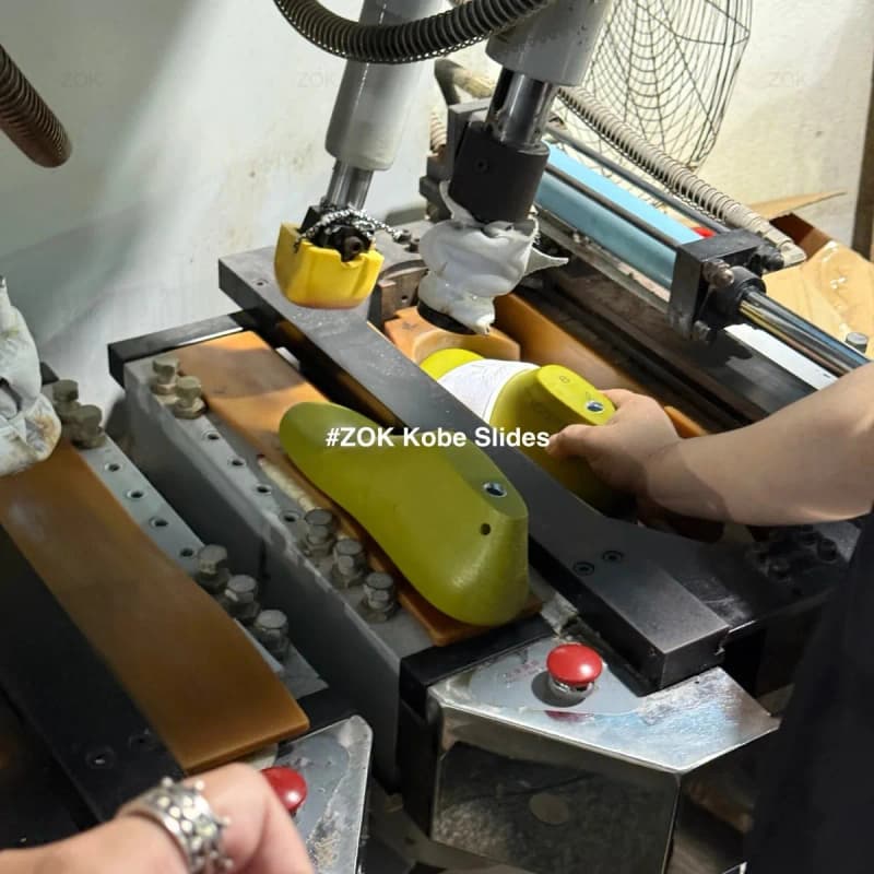 나이키 코비 오프코트 슬라이드 19