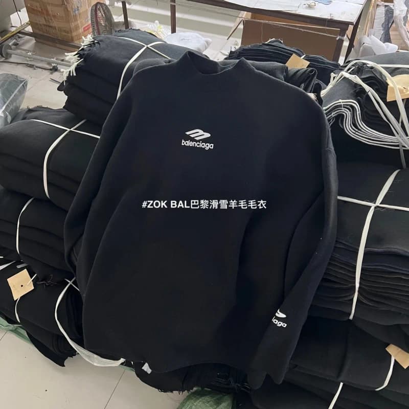 발렌시아가 파리 스키 스웨터 (울 혼방) 4