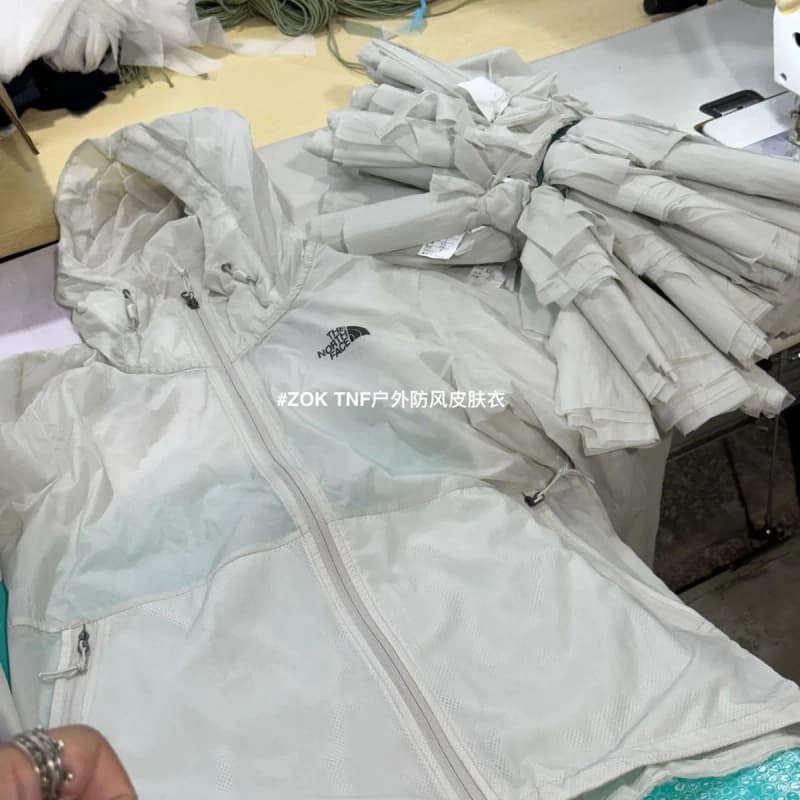 노스페이스 윈드프루프 라이트웨이트 스킨 자켓 12
